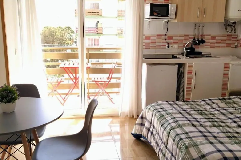 Estudio Con Vista Al Mar A 200 Mts De La Playa Benalmadena Apartment